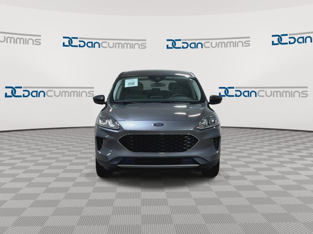 Used 2022 Ford Escape SE image 3