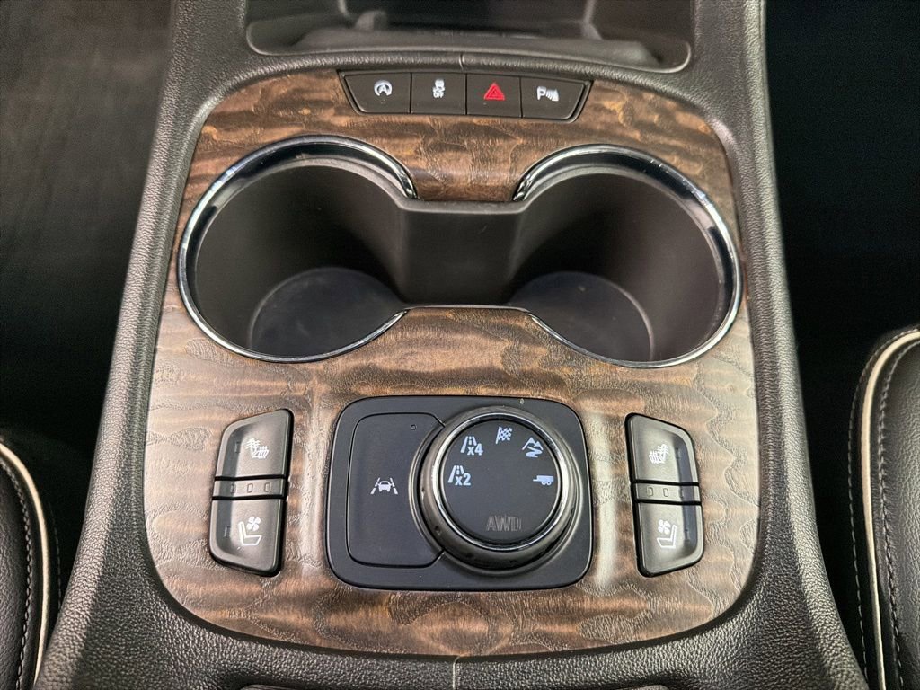Used 2021 GMC Acadia Denali w/ Denali Ultimate Package AWD/4WD image 17