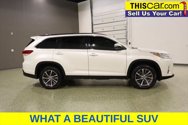 Used 2019 Toyota Highlander XLE FWD image 9