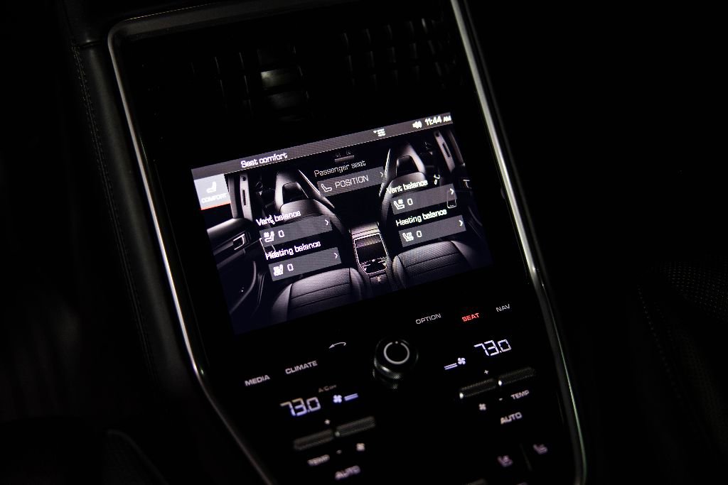 Used 2019 Porsche Panamera Turbo S image 38