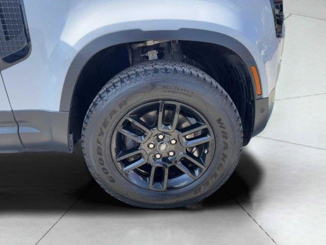 Used 2021 Land Rover Defender 90 AWD/4WD image 57