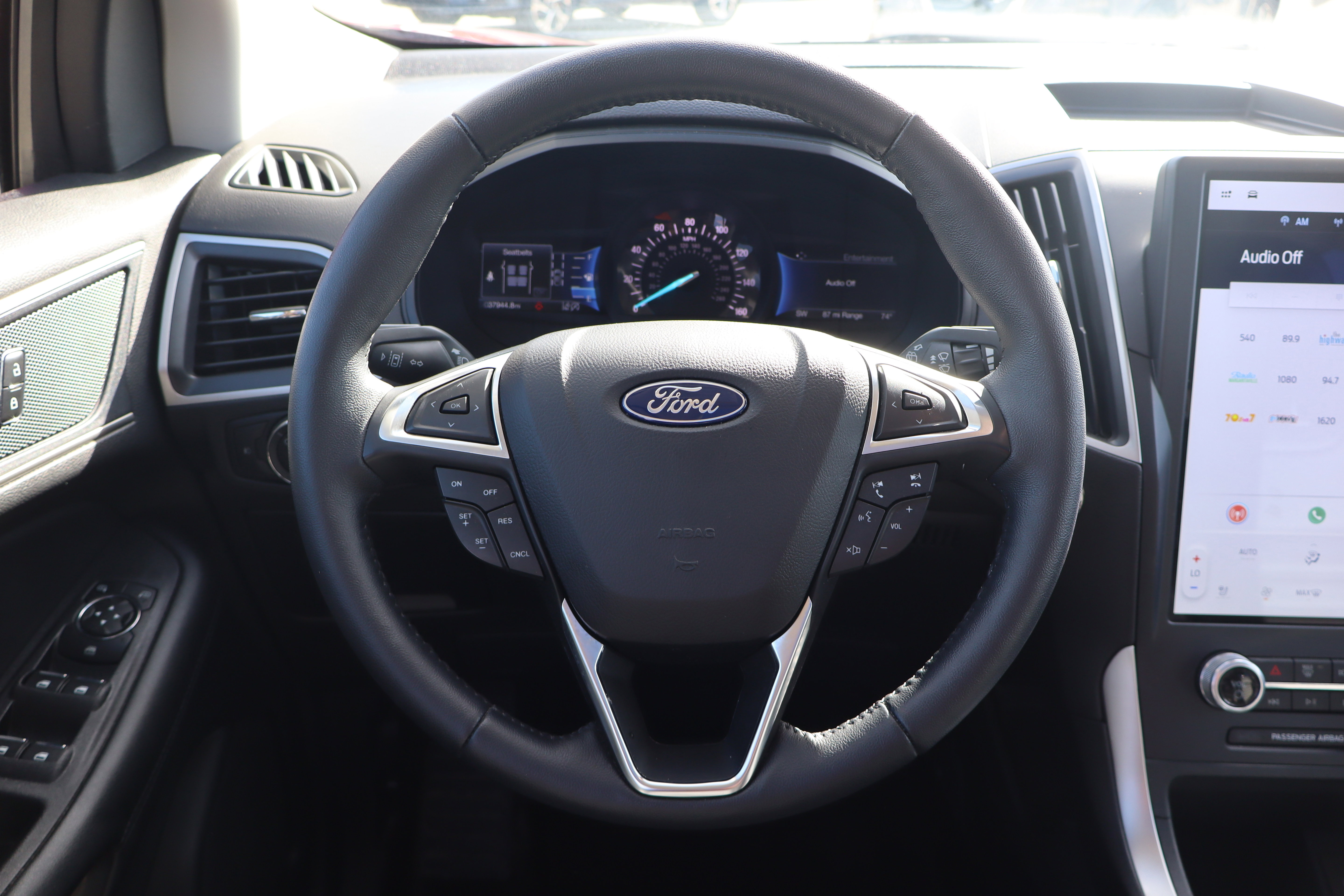 Used 2023 Ford Edge SEL w/ Convenience Package AWD/4WD image 15