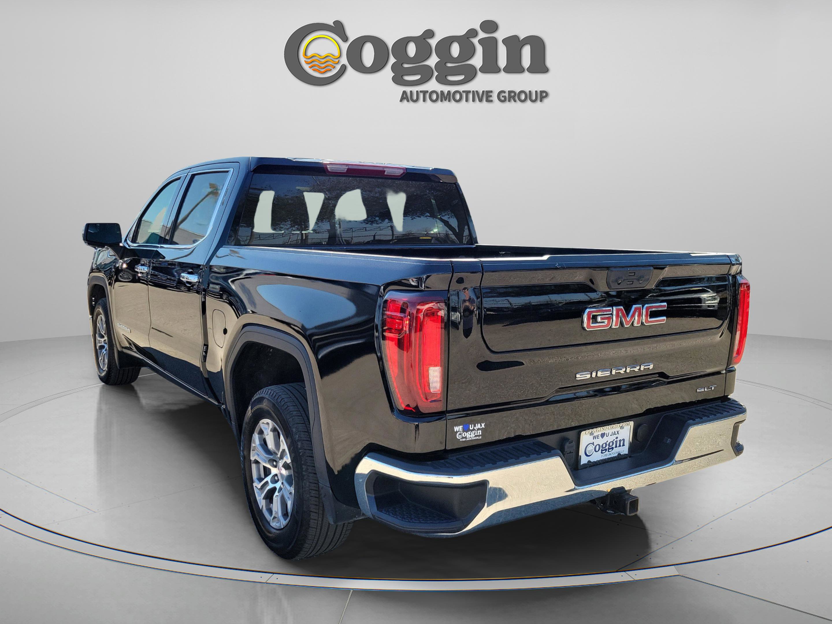 Used 2024 GMC Sierra 1500 SLT image 3