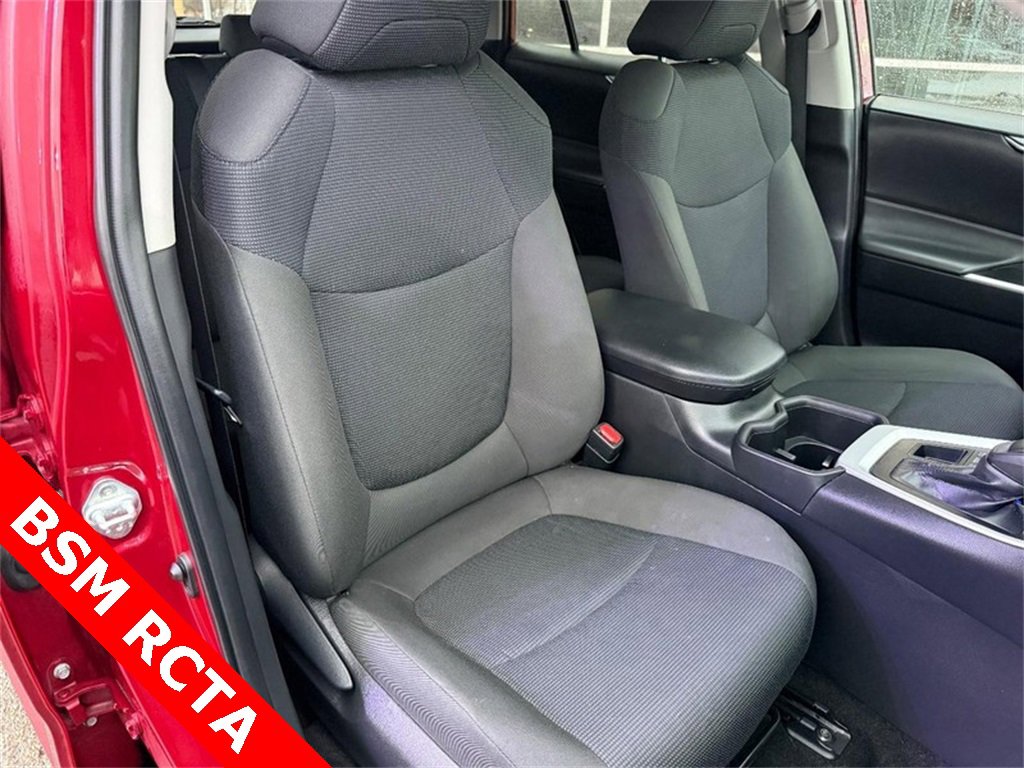 Used 2024 Toyota RAV4 LE image 11