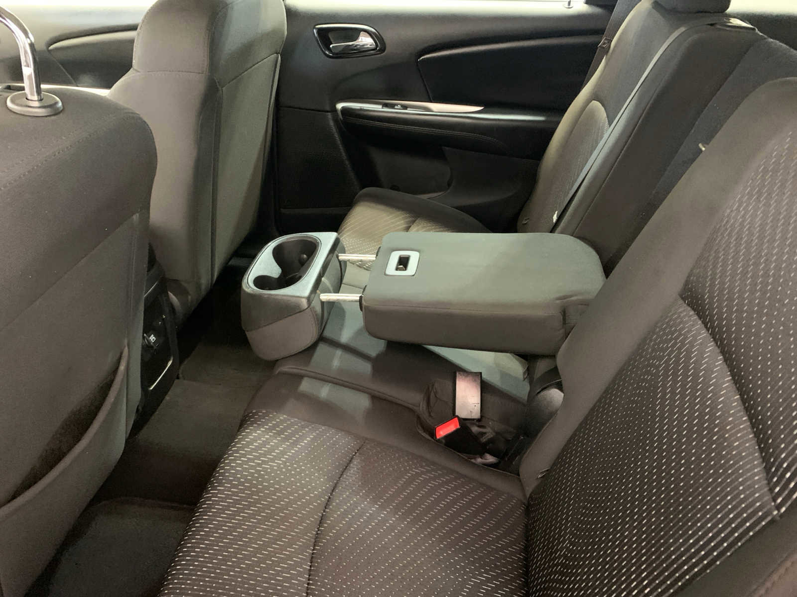 Used 2018 Dodge Journey SE image 5