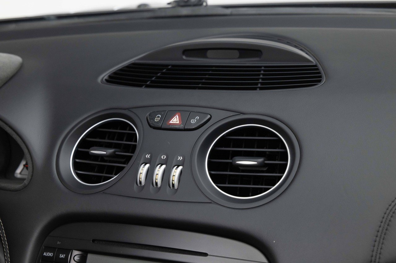 Used 2005 Mercedes-Benz SL 65 AMG image 38