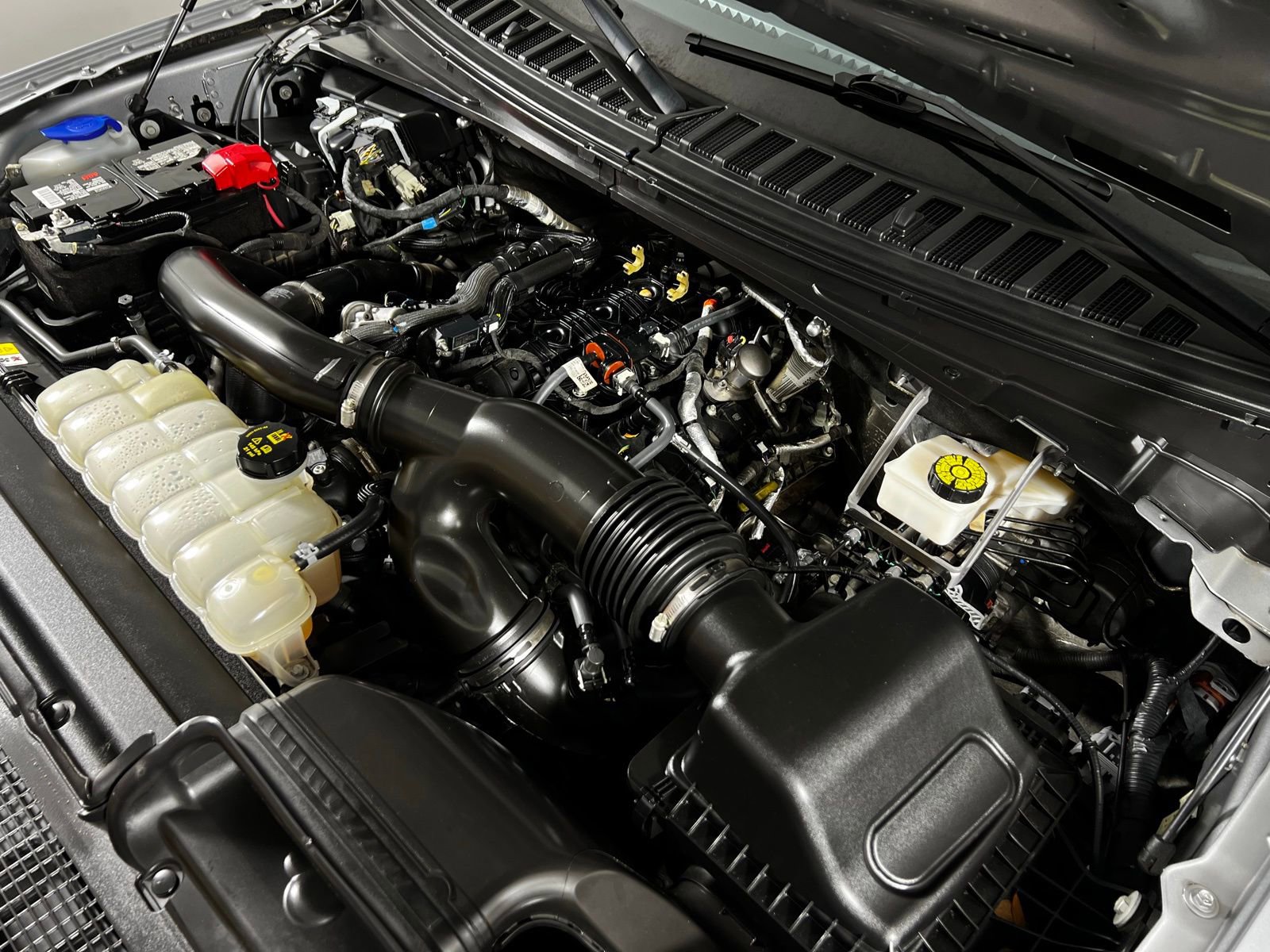 Used 2024 Ford Expedition Max Limited image 11