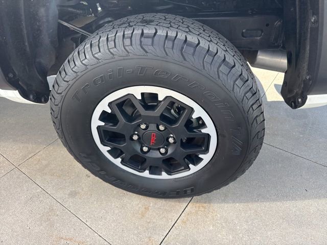Used 2024 Toyota Tacoma TRD Off-Road AWD/4WD image 11