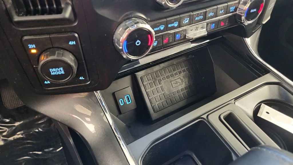 Certified 2022 Ford F150 Lariat w/ Equipment Group 502A High image 19