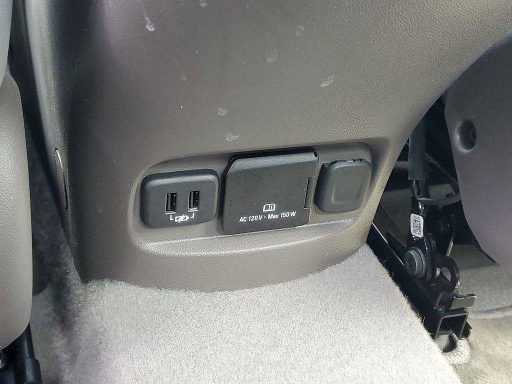Used 2018 Chevrolet Malibu LT FWD image 26