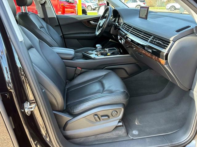 Used 2018 Audi Q7 3.0T Prestige w/ Prestige Package image 19