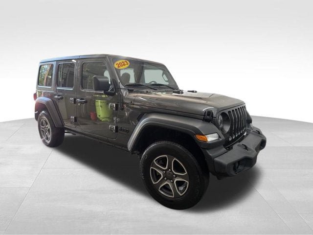 Used 2023 Jeep Wrangler Unlimited Sport AWD/4WD image 3