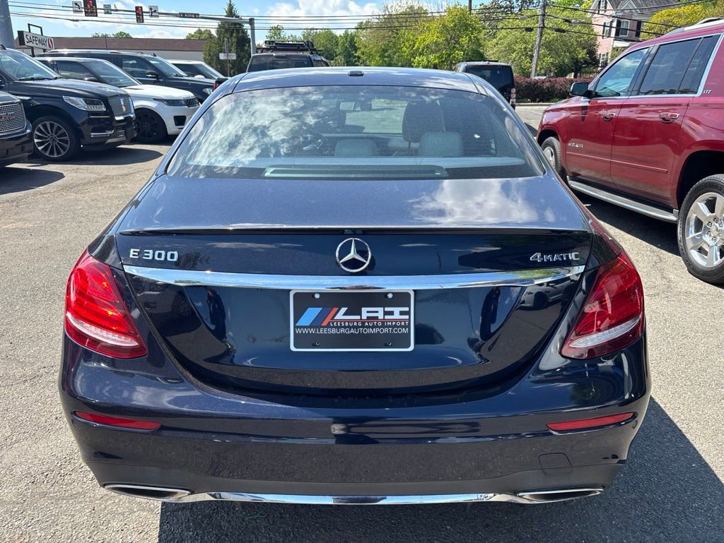 Used 2017 Mercedes-Benz E 300 4MATIC w/ Premium 2 Package image 9