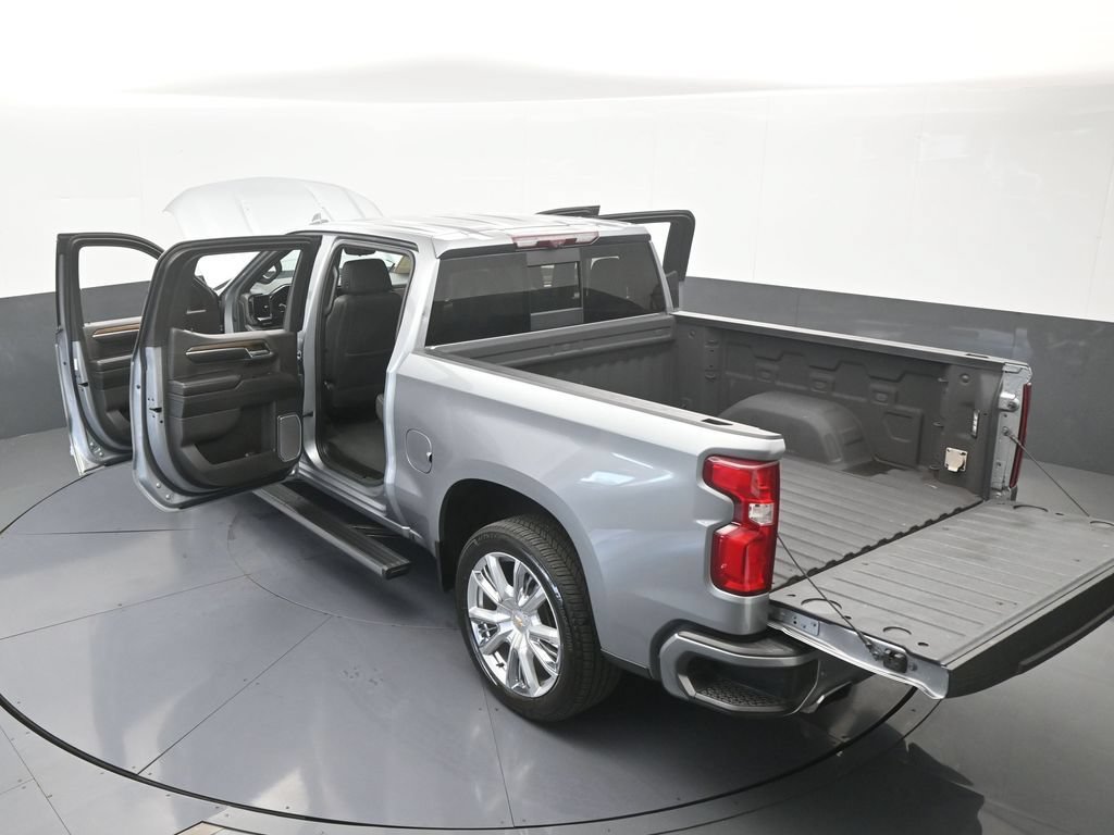 Used 2024 Chevrolet Silverado 1500 High Country w/ Technology Package AWD/4WD image 77