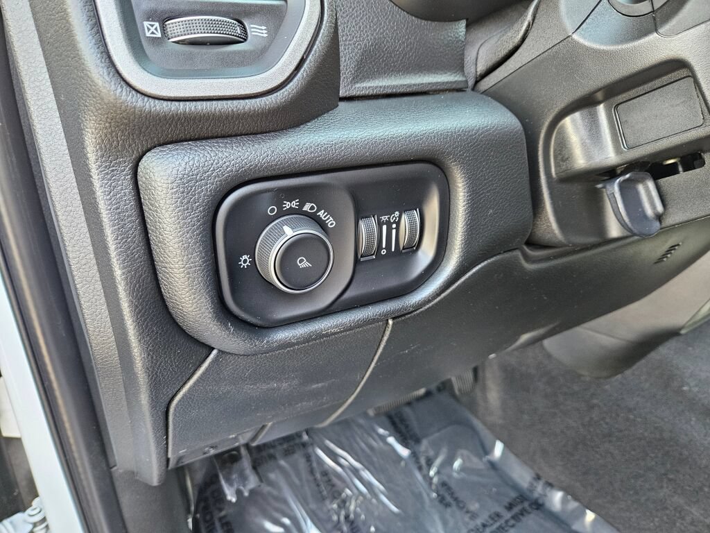 Used 2020 RAM 3500 Tradesman w/ Safety Group AWD/4WD image 21