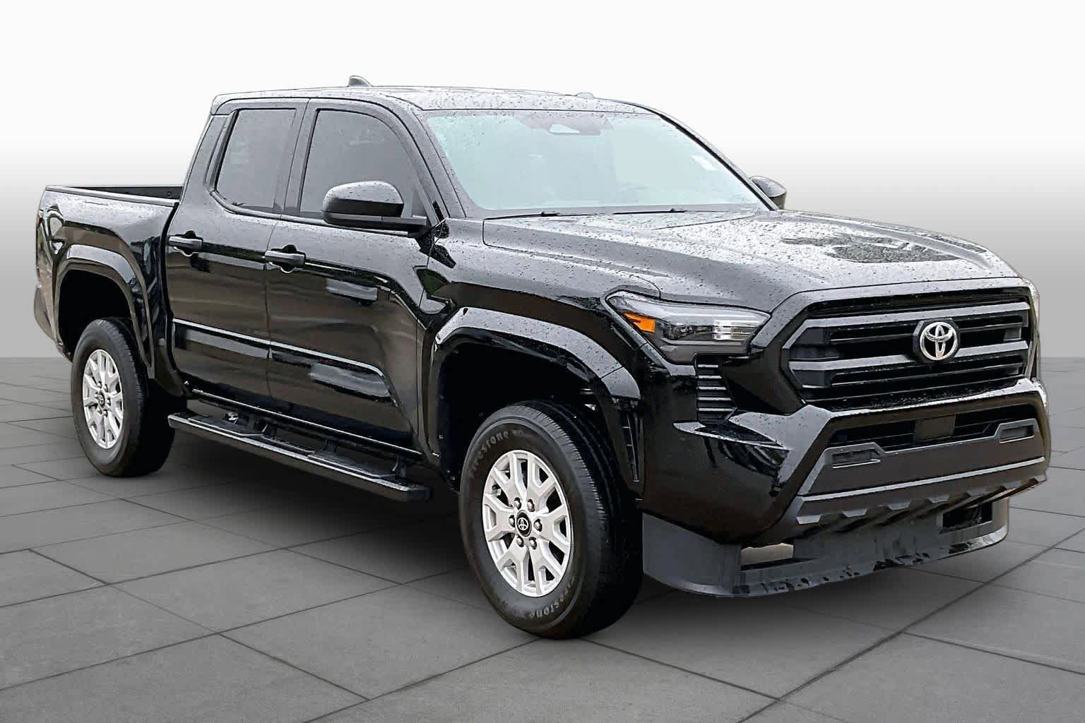 Used 2025 Toyota Tacoma SR AWD/4WD image 3
