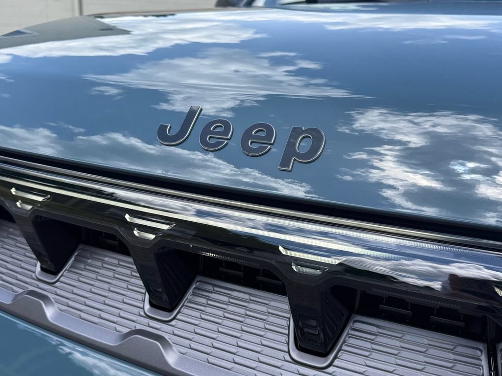 New 2026 Jeep Grand Wagoneer Limited AWD/4WD image 7