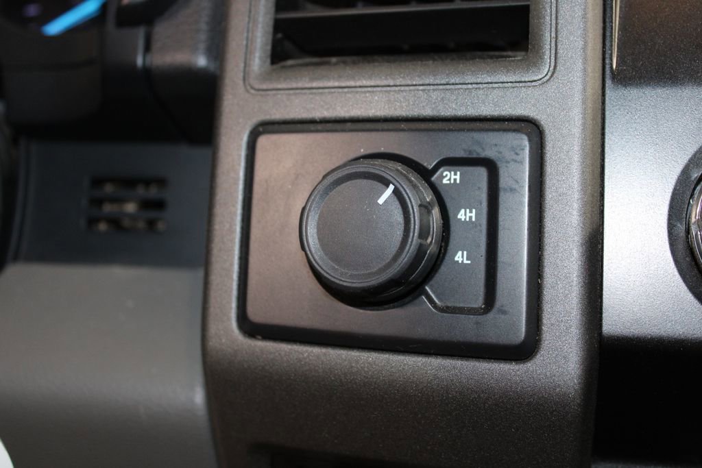 Used 2019 Ford F250 XL w/ STX Appearance Package image 27