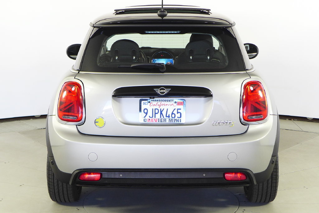 Certified 2024 MINI Cooper SE FWD image 8