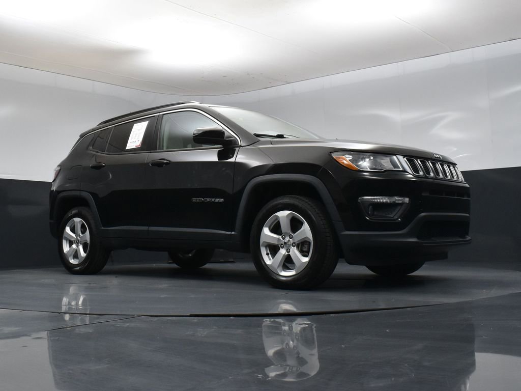 Used 2021 Jeep Compass Latitude w/ Convenience Group AWD/4WD image 28