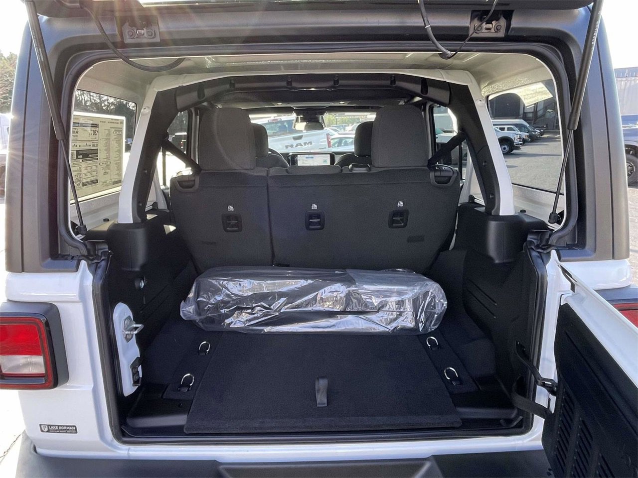 New 2026 Jeep Wrangler Unlimited Sport S image 23