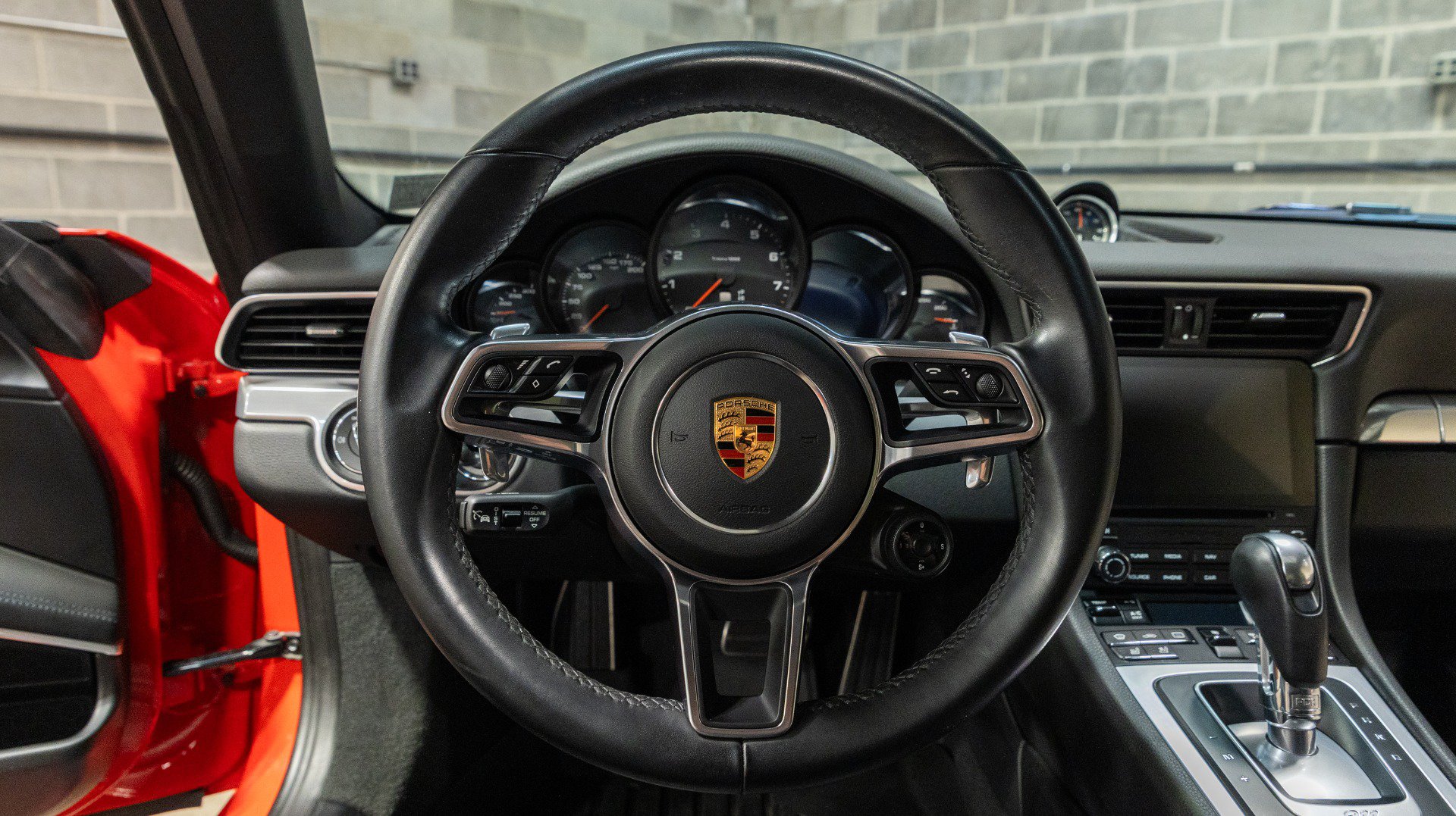 Used 2018 Porsche 911 Carrera RWD image 36