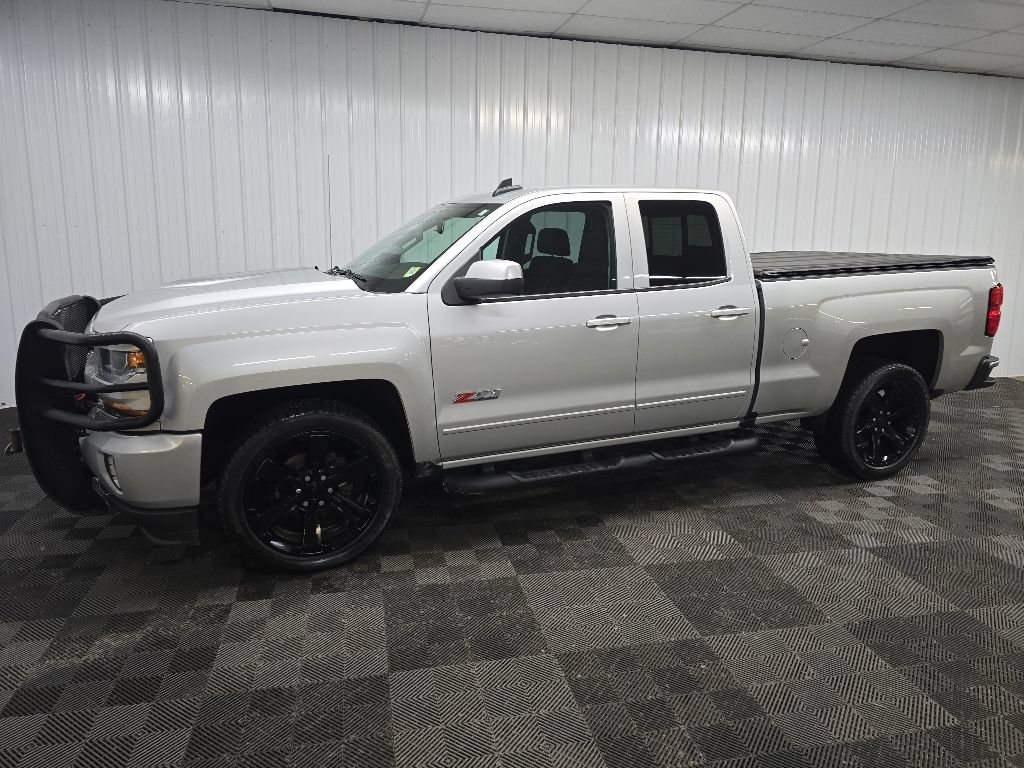 Used 2017 Chevrolet Silverado 1500 LT w/ Rally 2 Edition AWD/4WD image 6