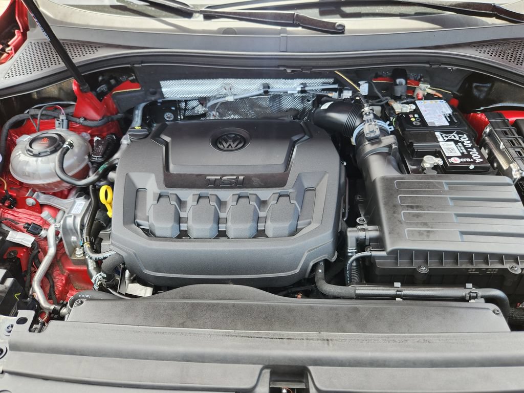 Certified 2024 Volkswagen Tiguan SE R-Line w/ MDO Package, Two-Row AWD/4WD image 17