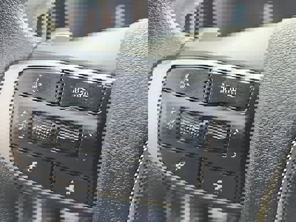 Used 2023 Kia Sportage LX image 12