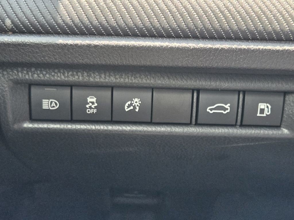 Used 2025 Toyota Camry SE FWD image 24