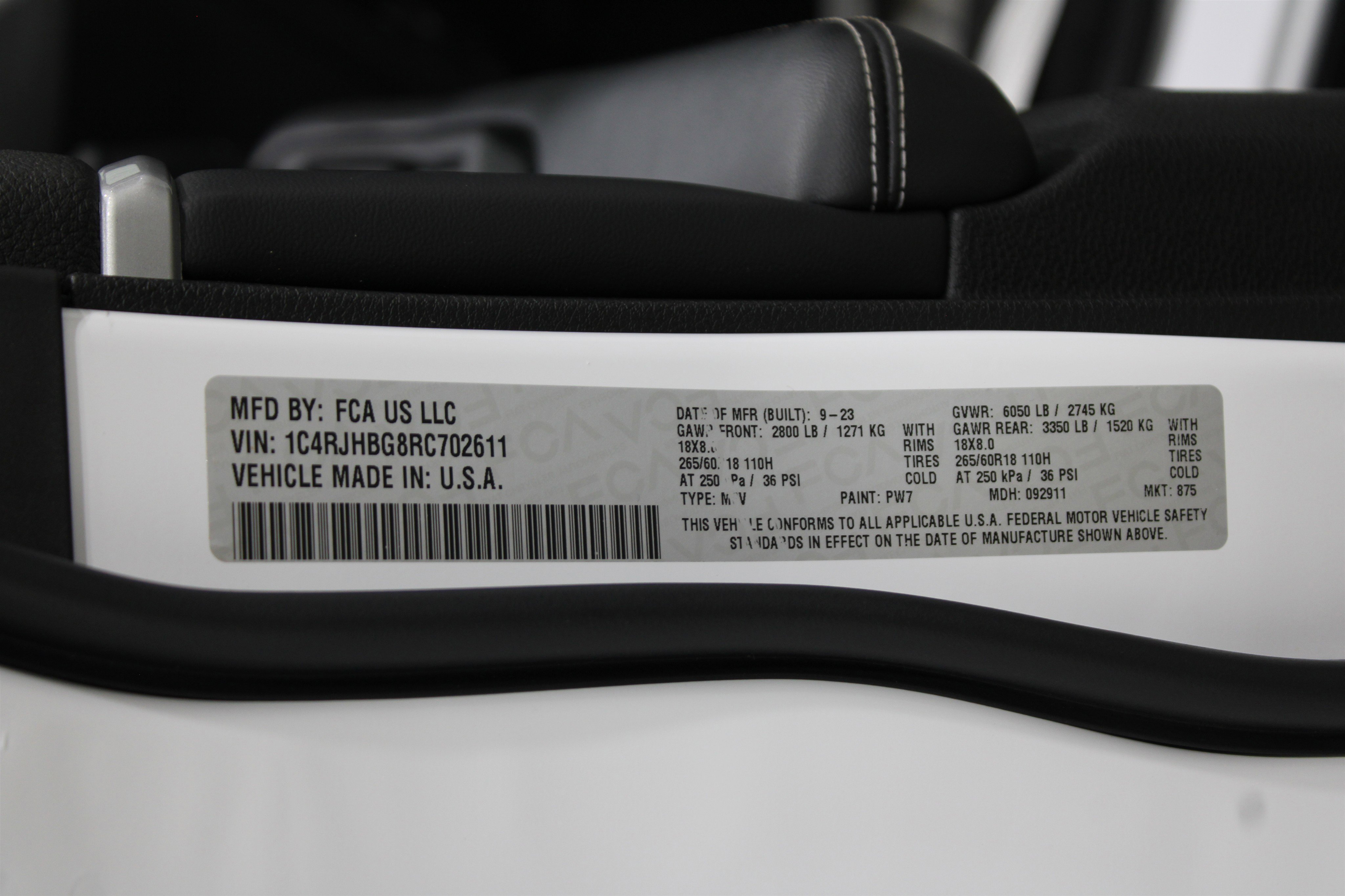 Used 2024 Jeep Grand Cherokee Limited image 36