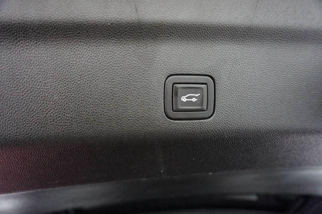 Used 2024 Chevrolet Tahoe High Country AWD/4WD image 20