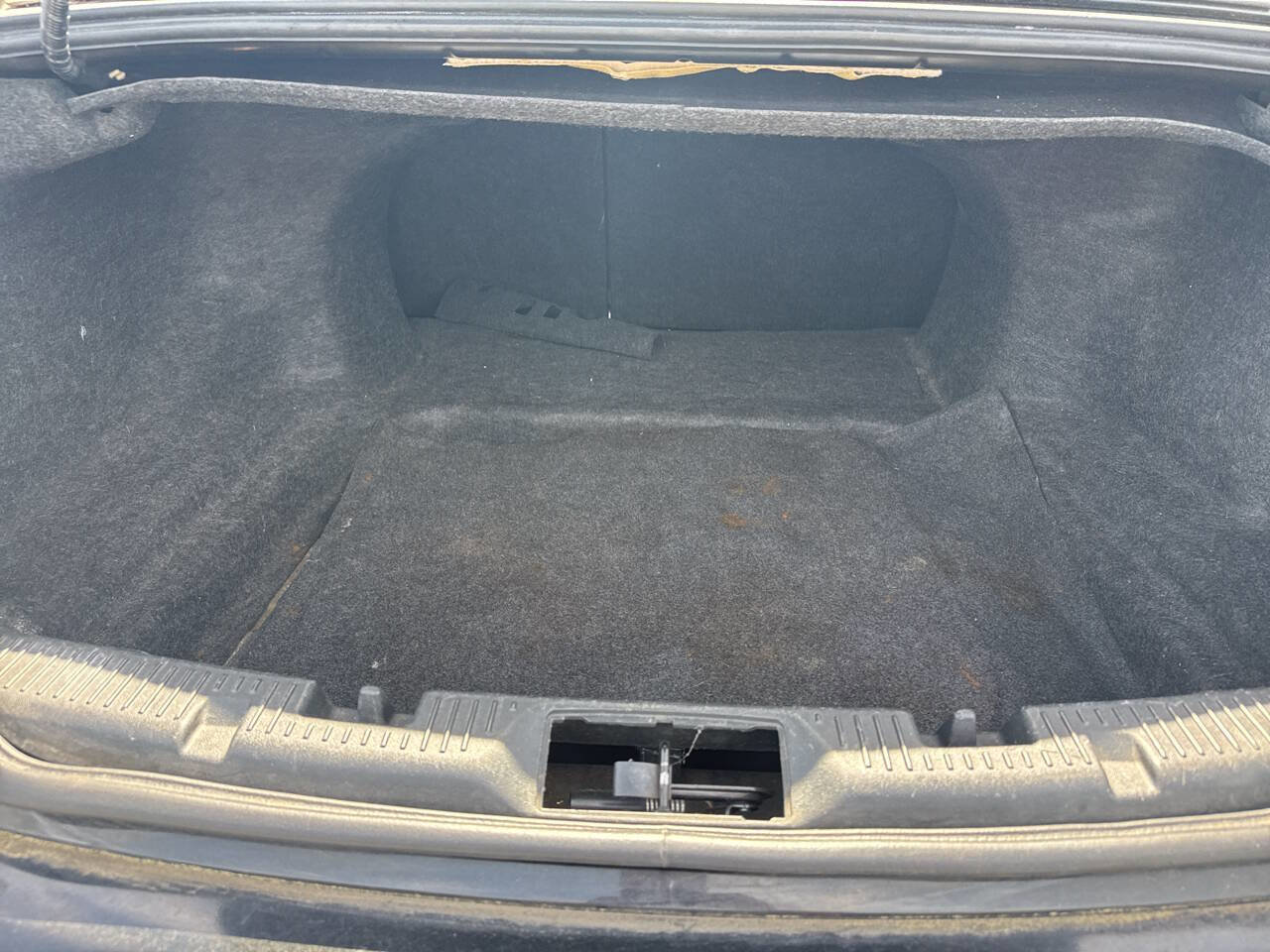 Used 2014 Ford Taurus Limited FWD image 9