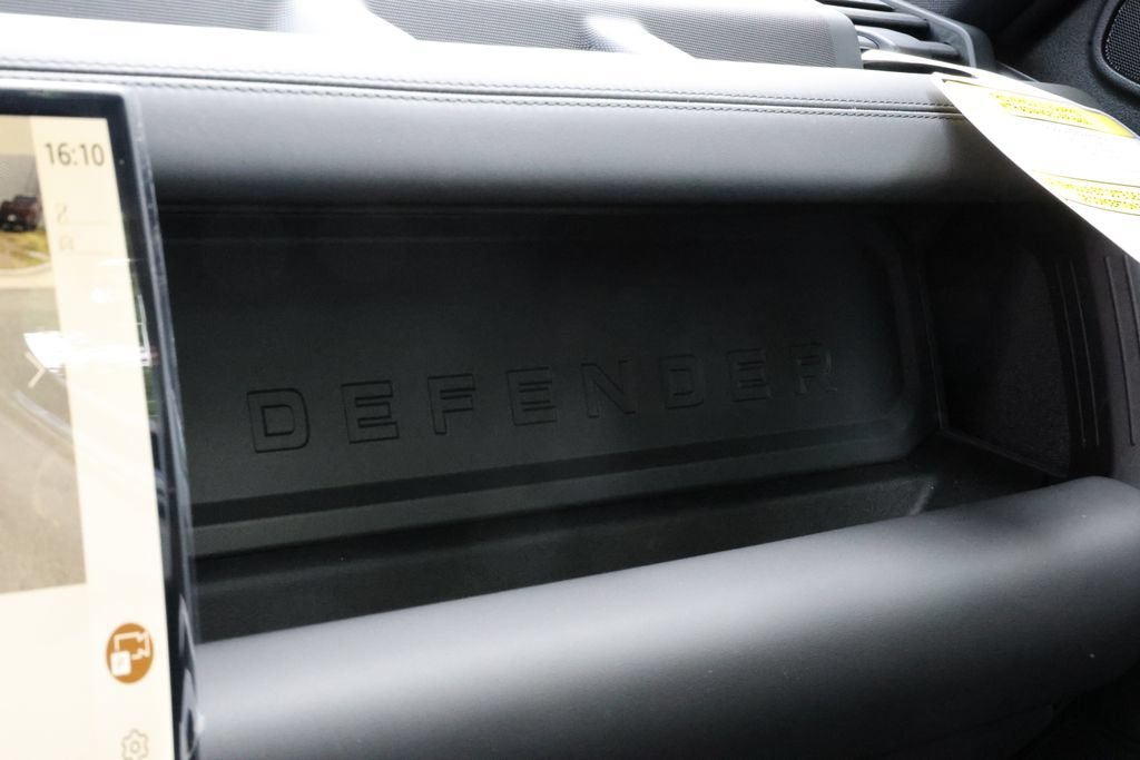 New 2026 Land Rover Defender 110 X-Dynamic SE AWD/4WD image 26