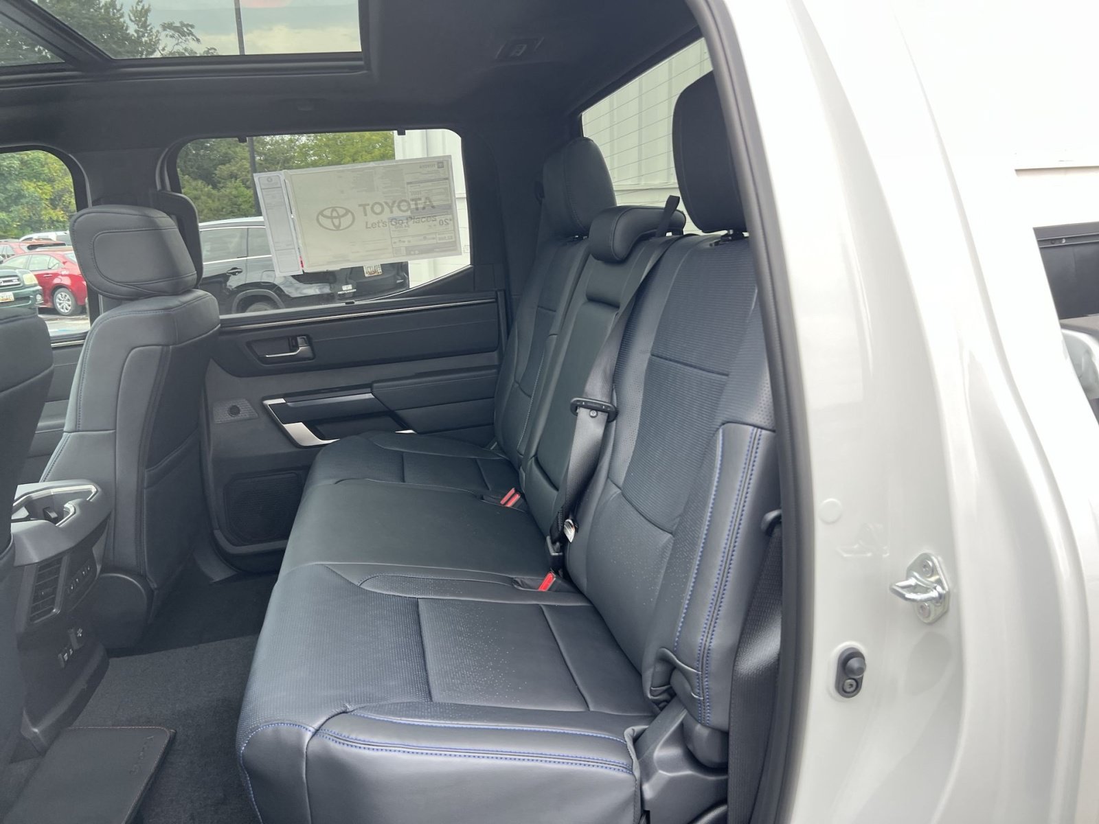 New 2026 Toyota Tundra Platinum w/ TRD Off-Road Package AWD/4WD image 25