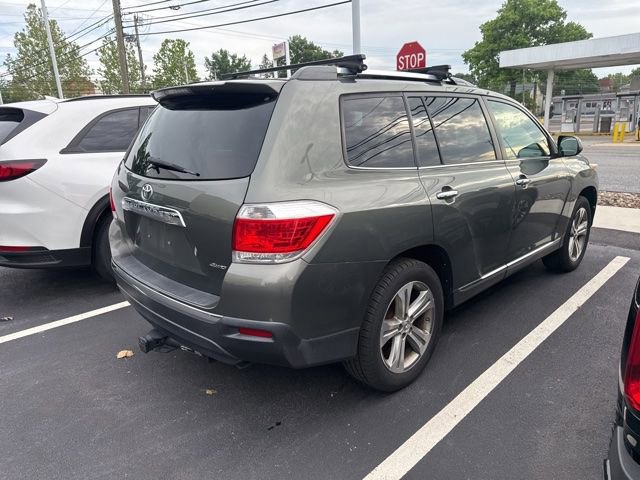 Used 2011 Toyota Highlander Limited w/ Tow Pkg AWD/4WD image 5