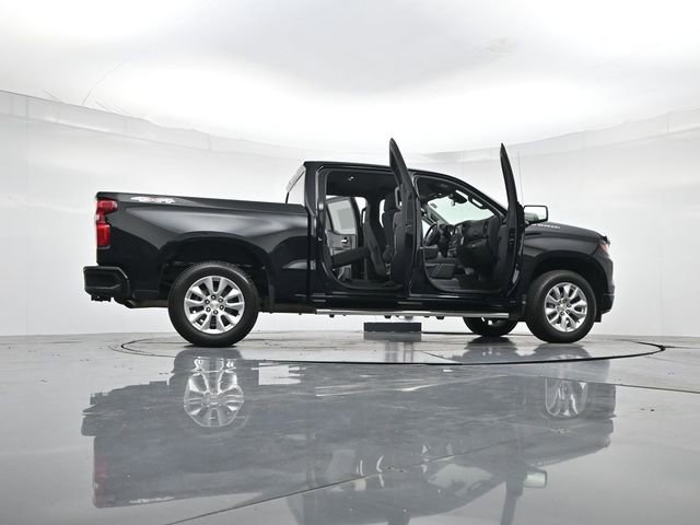 Used 2025 Chevrolet Silverado 1500 Custom image 48