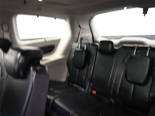 Used 2020 Chrysler Pacifica Touring-L Plus w/ Advanced Safetytec Group image 19
