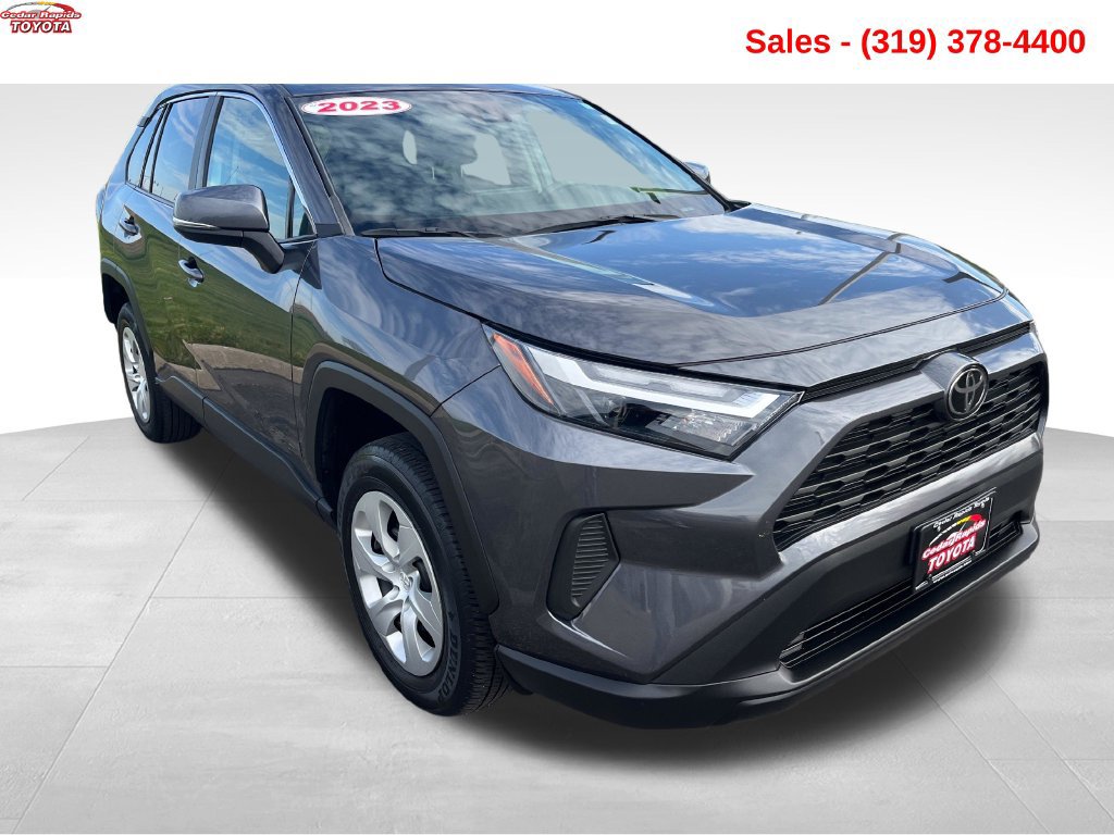 Used 2023 Toyota RAV4 LE AWD/4WD image 10