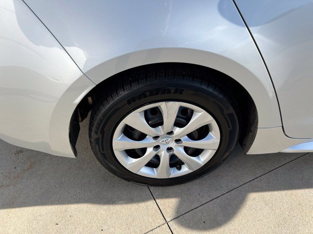 Used 2021 Toyota Corolla LE w/ Carpet Mat Package (TMS) FWD image 12