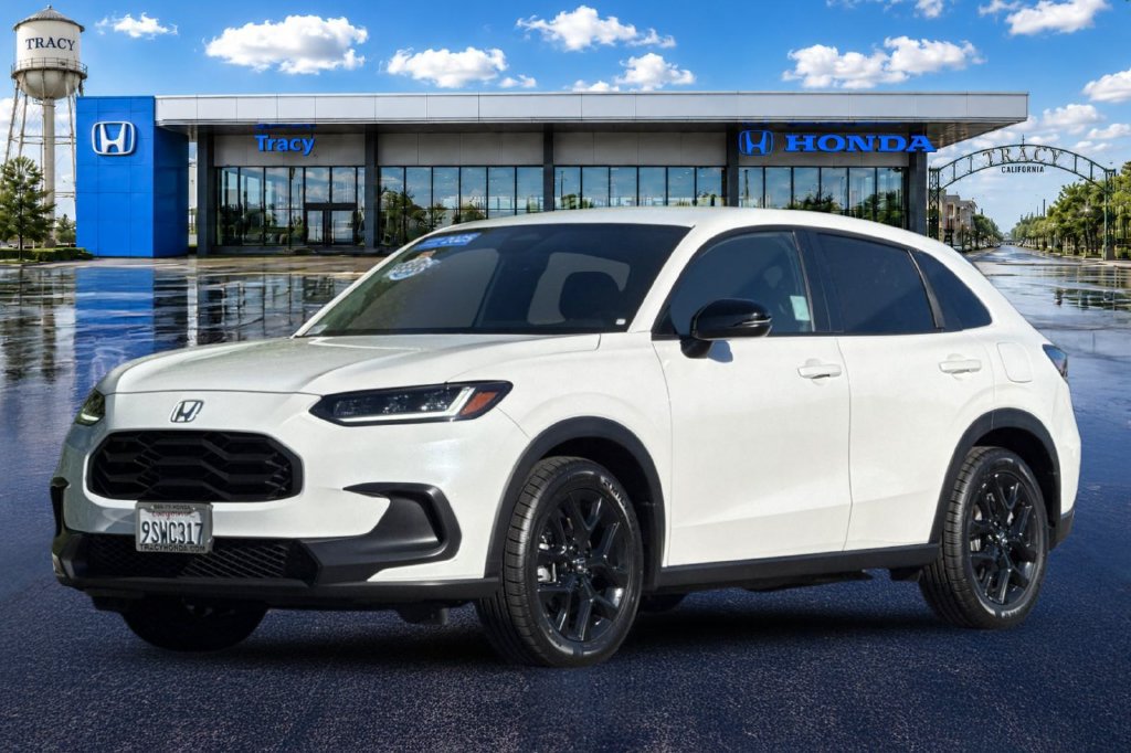 Certified 2025 Honda HR-V Sport image 14