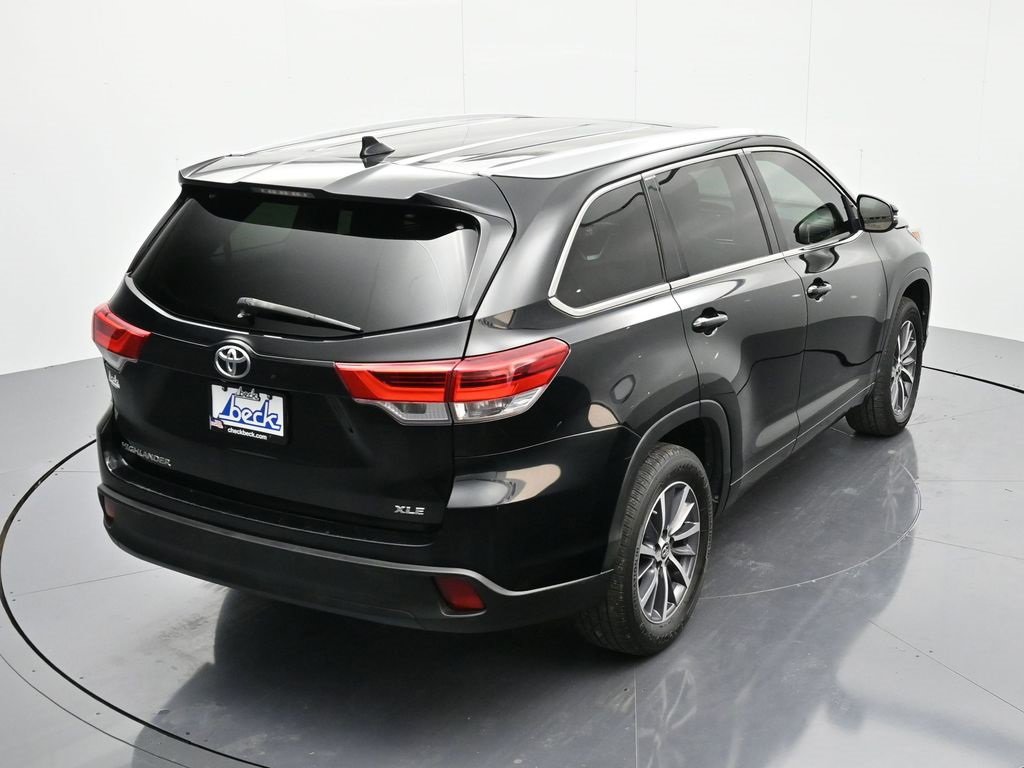 Used 2017 Toyota Highlander image 31