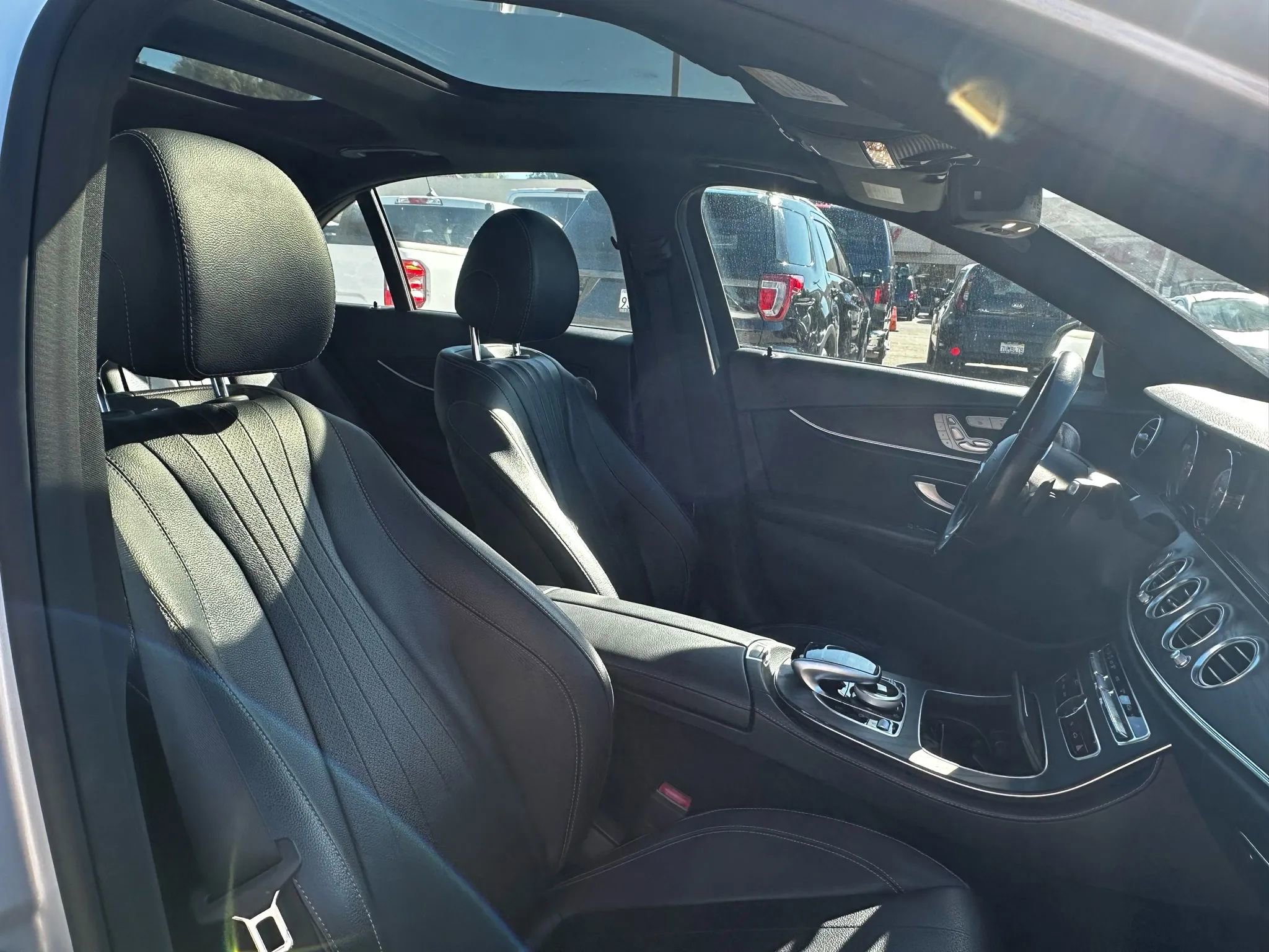 Used 2019 Mercedes-Benz E 300 image 25