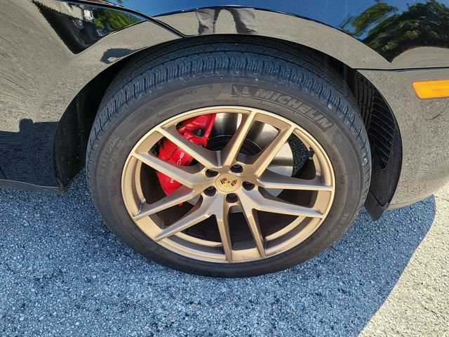 Used 2023 Porsche Macan S AWD/4WD image 7