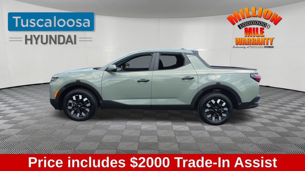 Used 2025 Hyundai Santa Cruz SE FWD image 4