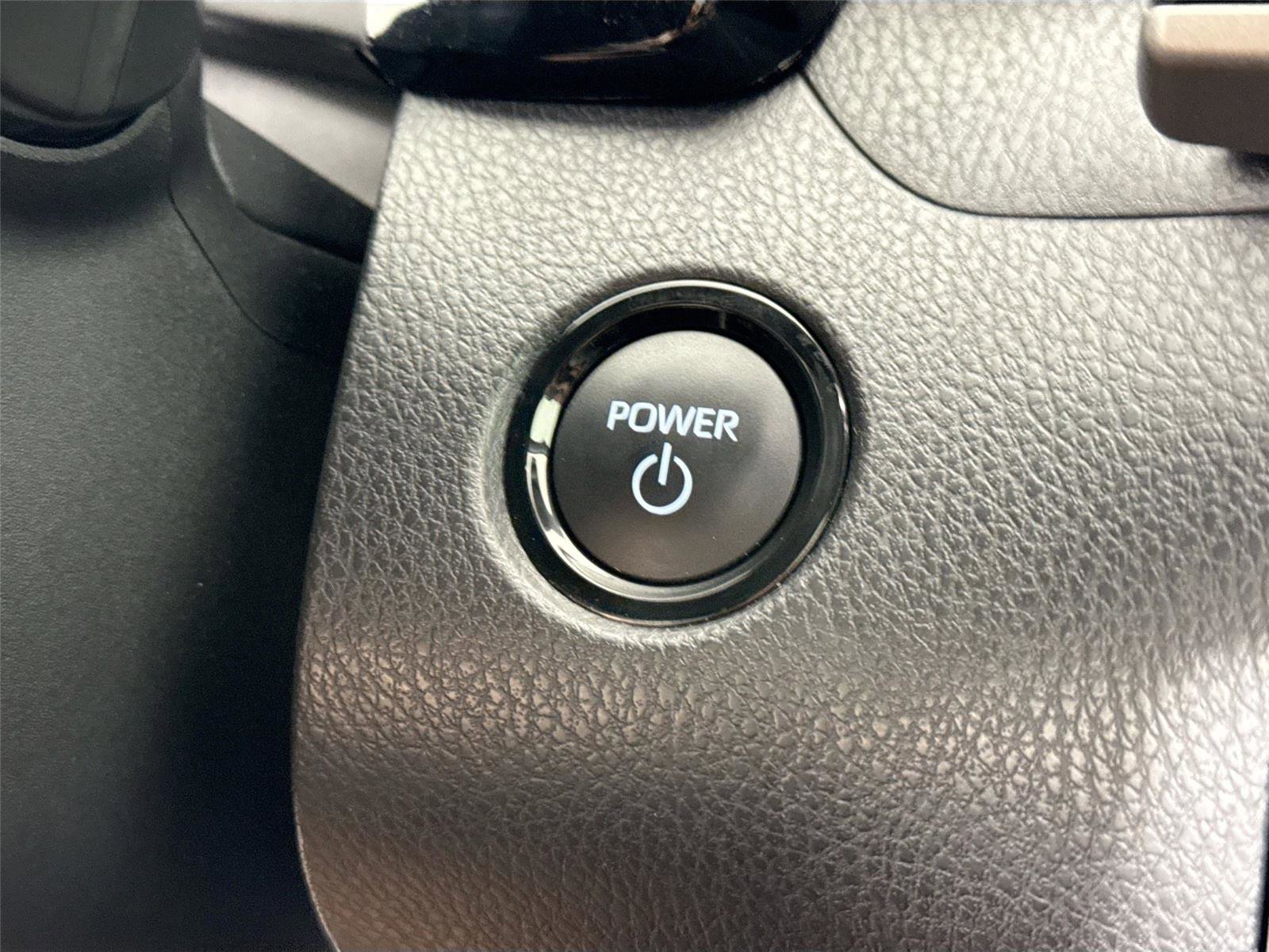 Certified 2025 Toyota Camry SE w/ Convenience Package image 22