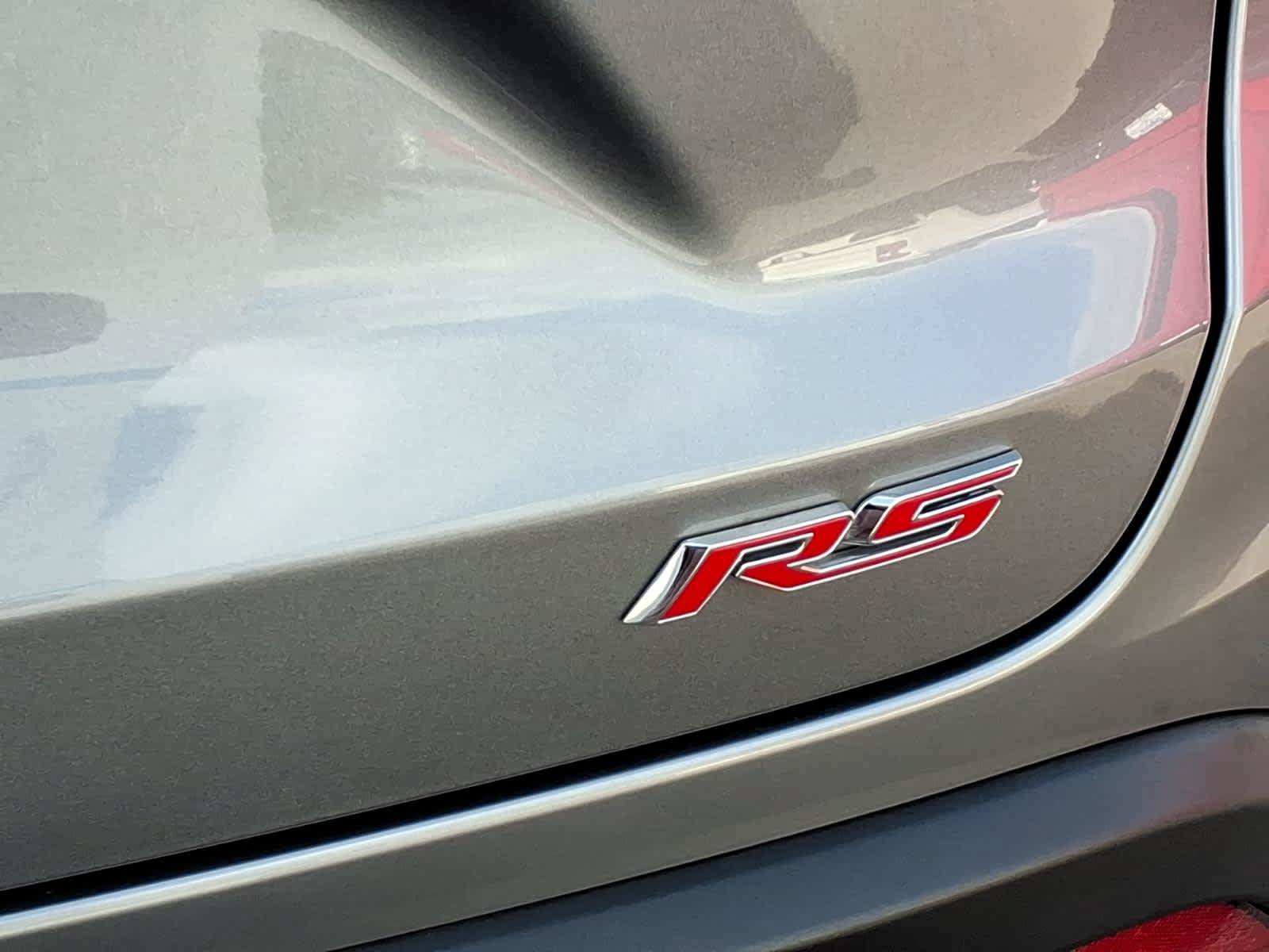 Certified 2024 Chevrolet Trax RS FWD image 19