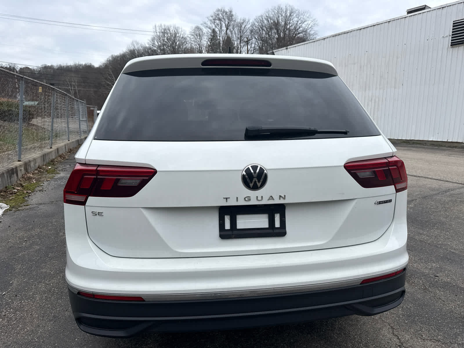 Used 2022 Volkswagen Tiguan SE image 8