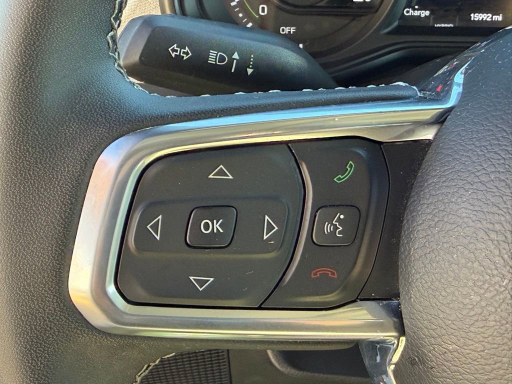 Certified 2025 Jeep Wrangler Unlimited Sahara w/ Safety Group image 24