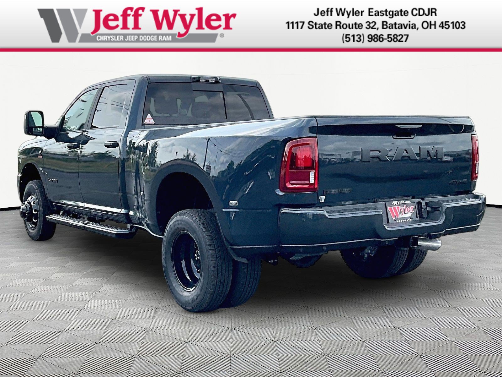 New 2026 RAM 3500 Big Horn AWD/4WD image 4